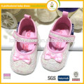 Zapatos de vestido rosados ​​elegantes hermosos hermosos del bebé del arco del cordón